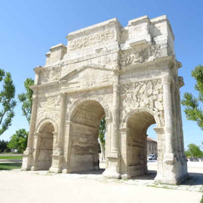 BEAUCAIRE ET ORANGE BEAUCAIRE ET ORANGE